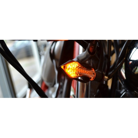 Clignotant Led multifonction FRONT multifonction feu de jour moto scooter quad Next-Tech® Clignotant Led multifonction FRONT multifonction feu de jour moto scooter quad Next-Tech®