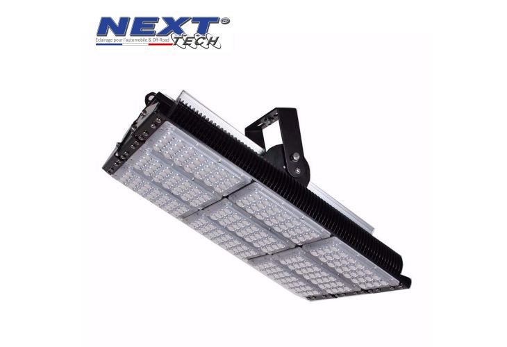 Eclairage LED industriel projecteur réglable orientable 