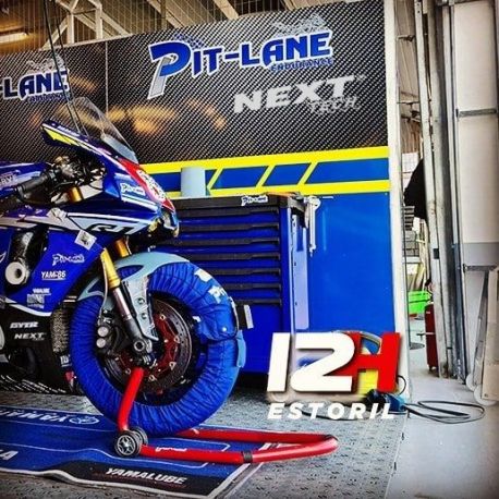 Next-Tech® partenaire et sponsor officiel du Team Pitlane Endurance 86 Next-Tech® partenaire et sponsor officiel du Team Pitlane Endurance 86