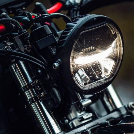phare-avant-de-moto-homologue-180mm-rond-monté-sur-roadster-avec-feux-de-jour phare-avant-de-moto-homologue-180mm-rond-monté-sur-roadster-avec-feux-de-jour