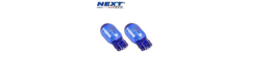 Ampoules halogènes T20 W21W et W21/5W légèrement bleutées afin d'offrir un effet xénon à votre véhicule sans aucun effort !