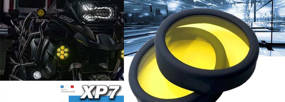 paire-de-caches-de-protection-jaune-pour-feux-led-xp7-next-tech-installes-sur-moto-bmw-gs