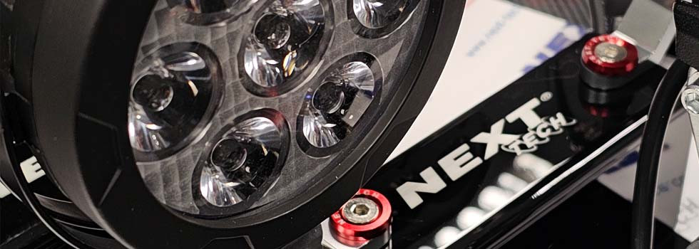 Zoom sur les phares LED longue portée XP7 Next-Tech pour moto Africa Twin