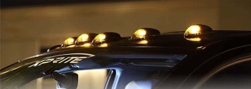 lumieres-de-toit-LED-orange-next-tech-allumee-sur-pick-up-camion-4x4
                      